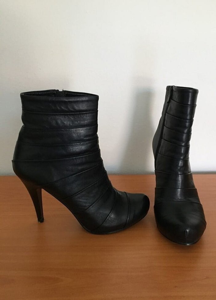 KEMAL TANCA ORJİNAL DERİ
Kadın Siyah Deri Topuklu Goth Bot - Görsel 3