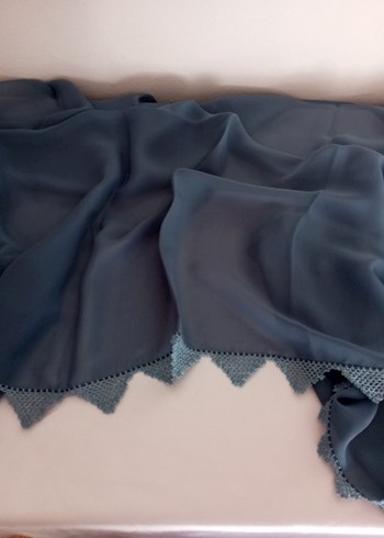 Gri Dantel Kenarlı Kadın şal - Görsel 3