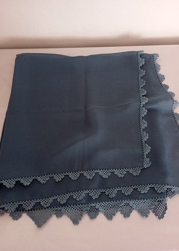 Gri Dantel Kenarlı Kadın şal - Görsel 2
