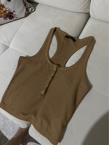 Zara Kahve crop