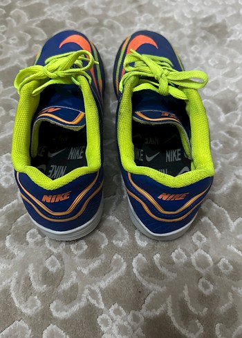 Nike Renkli Futbol Ayakkabısı - Görsel 3