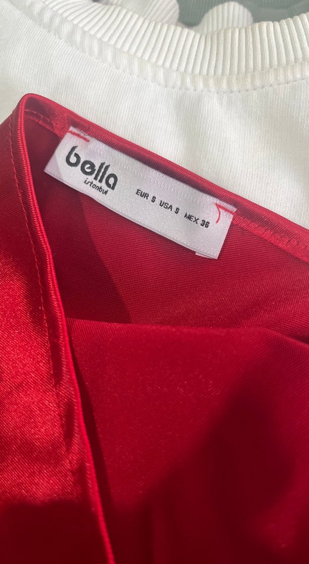 tek kol saten drapeli abiye - Görsel 2