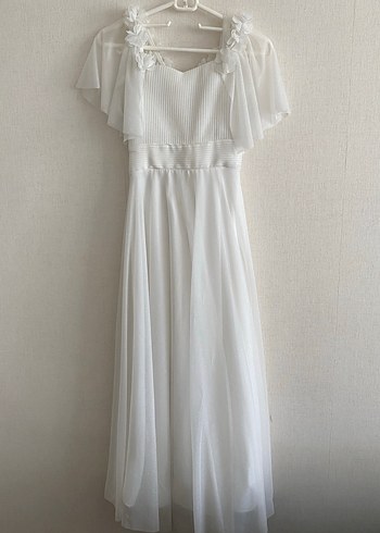 Çiçek Detaylı Çocuklar İçin Beyaz Gelinlik - Görsel 3