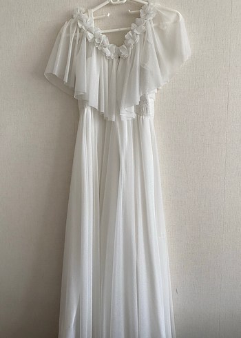 Çiçek Detaylı Çocuklar İçin Beyaz Gelinlik - Görsel 4