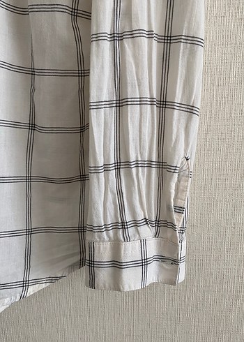 Düğmeli Kemik Rengi Uzun Kollu Gömlek - Görsel 3