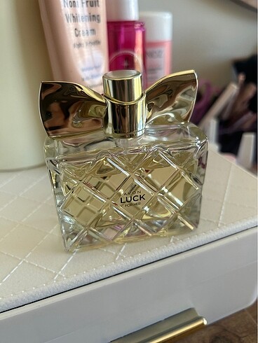 Avon parfüm sadece açılmıştır