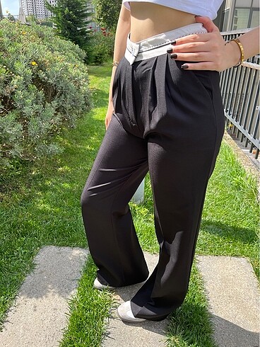 Siyah Yüksek Bel Bol Pantolon - Görsel 2