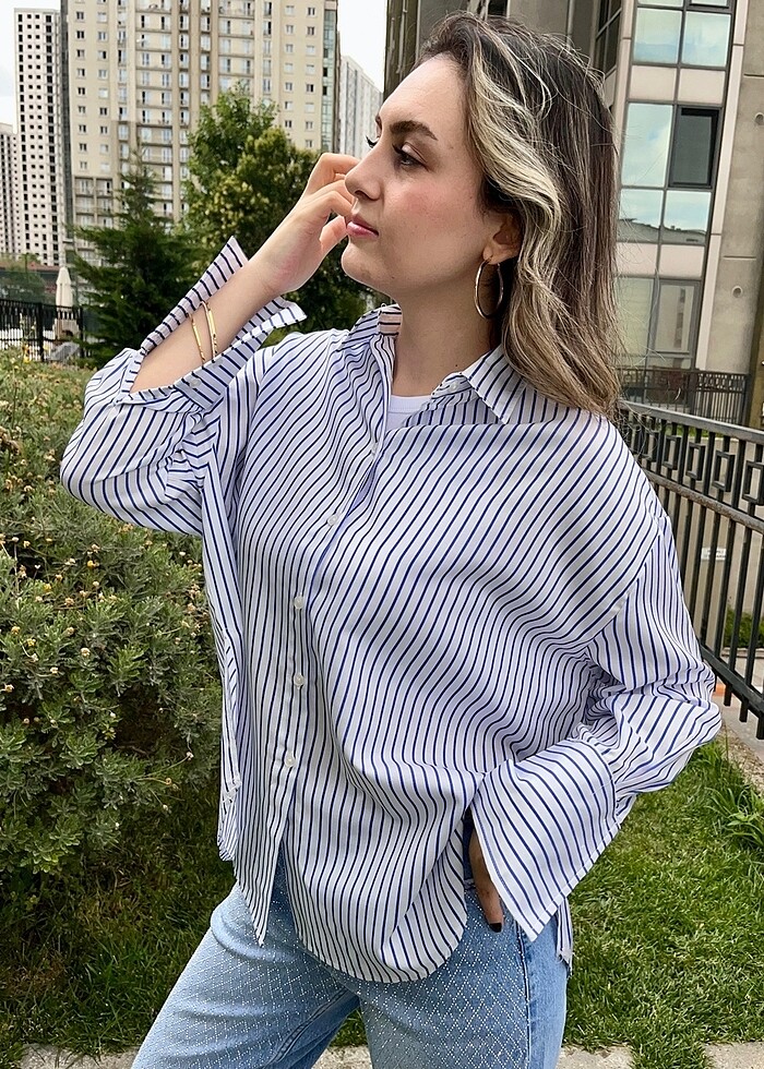 Mavi Çizgili Oversized Gömlek - Görsel 2