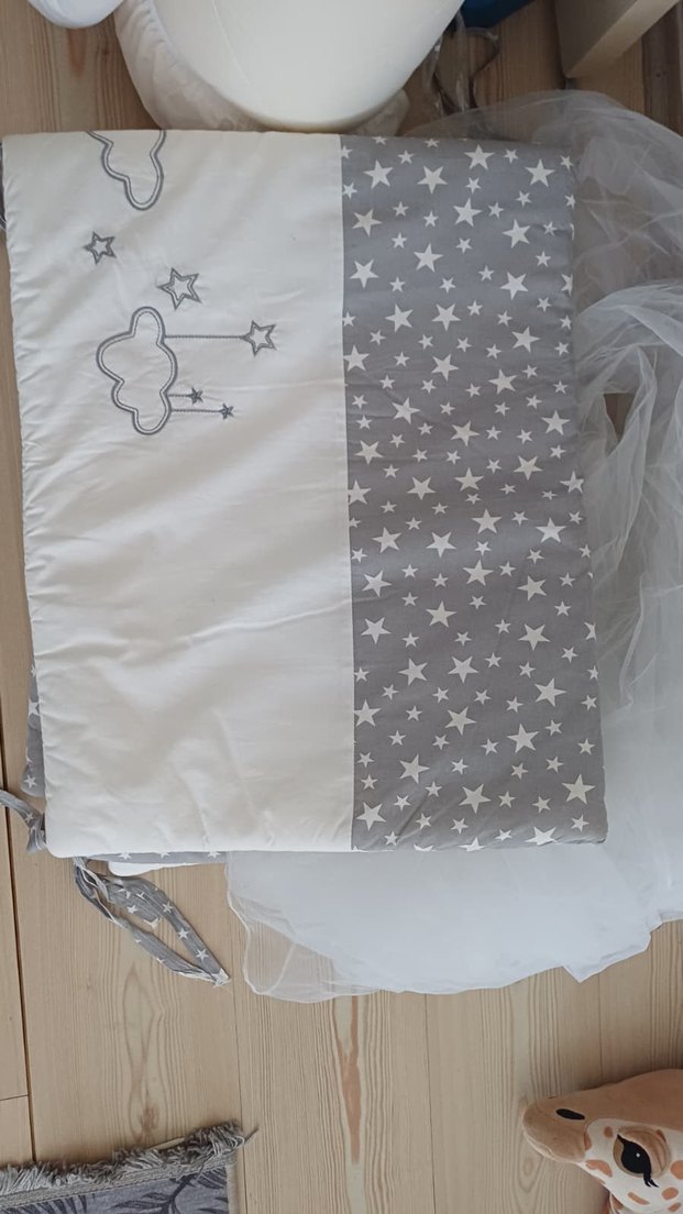 Gri Nakışlı Beyaz Pamuklu Bebek beşik yatağı - Görsel 3