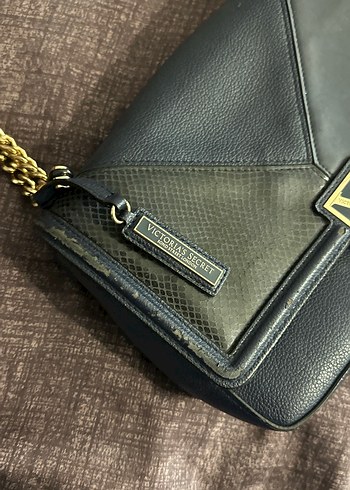 VİCTORİA SECRET ZİNCİRLİ ÇANTA - Görsel 2