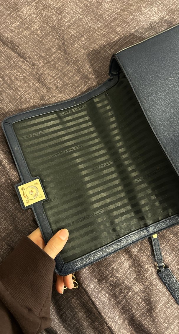 VİCTORİA SECRET ZİNCİRLİ ÇANTA - Görsel 5