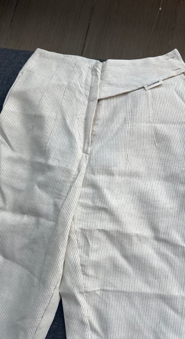 Düğmeli Beyaz Keten Kadın Pantolon - Görsel 2