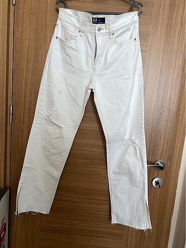 Paça detaylı pantolon