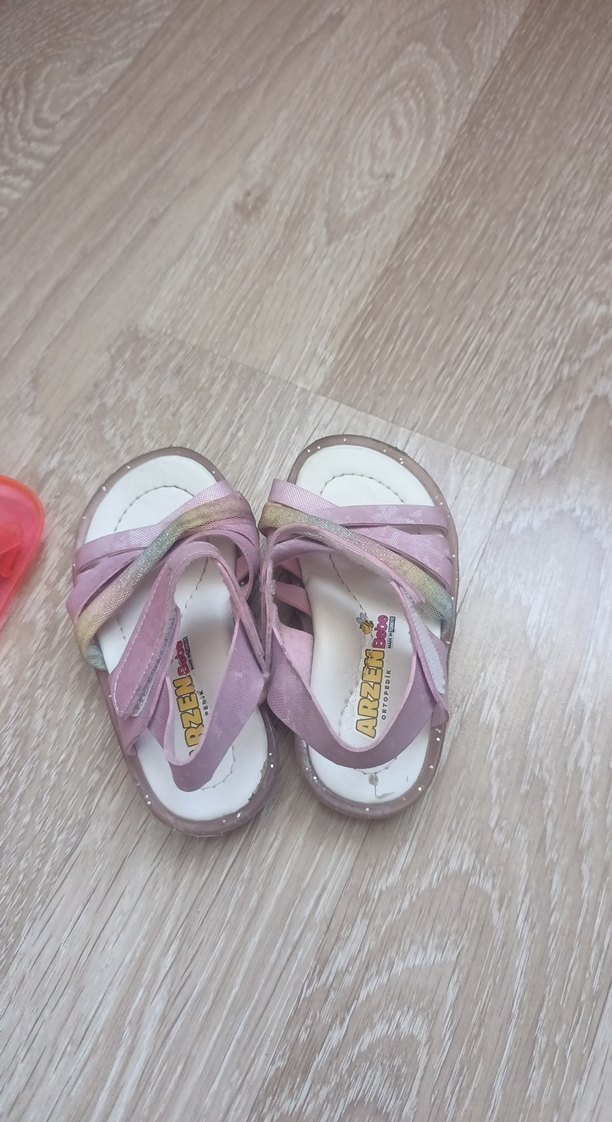 Kız Çocuk Pembe Bağlamalı Bantlı Terlik - Görsel 2