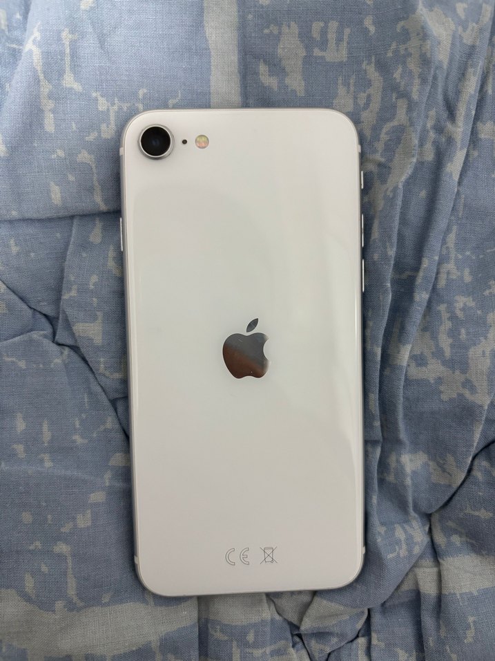Kullanılmış iPhone Beyaz  Renk iPhone 2020 model - Görsel 3