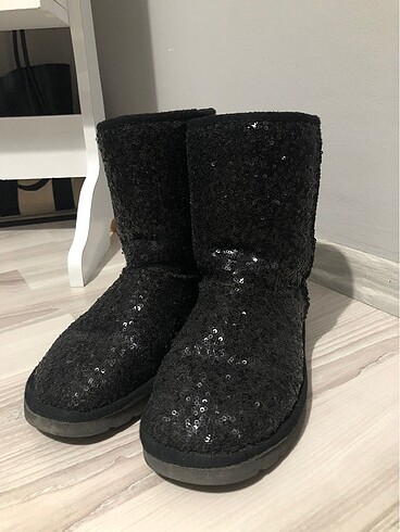 39 Beden siyah Renk Ugg bot