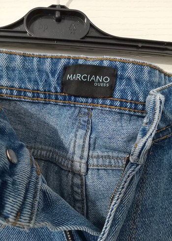 28 Beden Kadın Mavi Denim Rahat Kesim Yırtık Pantolon