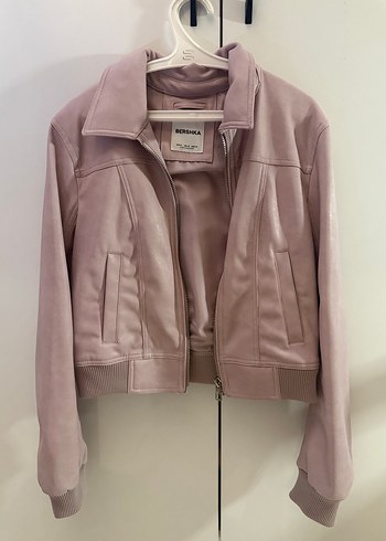 bershka m