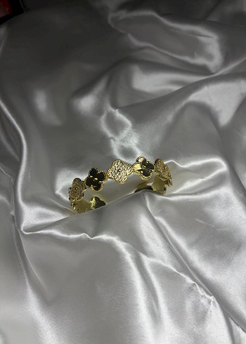 Vıp Gold Taşlı Yoncalı Kelepçe - Görsel 2