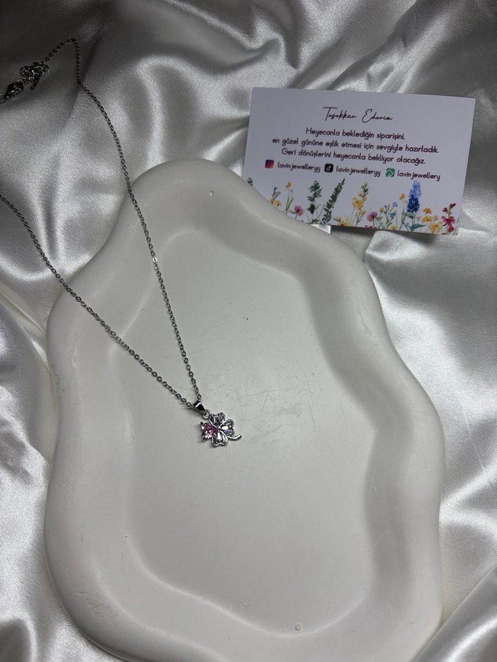 Çelik Gümüş Pembe Taşlı Yonca Kolye - Görsel 2