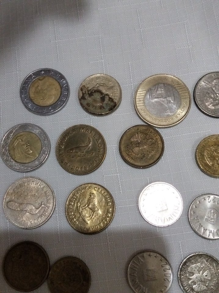 Farklı Metal Paralar Koleksiyonu - Görsel 5