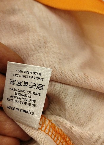 Turuncu Gupi Baskılı Tişört - Görsel 4