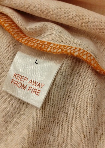 Turuncu Gupi Baskılı Tişört - Görsel 3