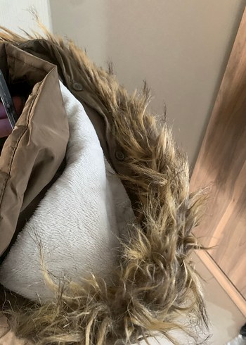 40 Beden Bej Kürklü Kadın Mont