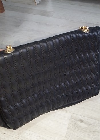 Zincir Detaylı Siyah Deri Kadın Çanta - Görsel 2