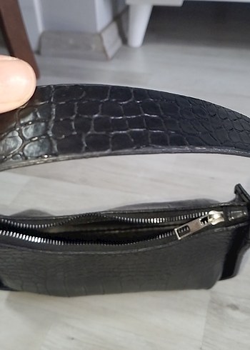 Siyah Deri Yılan Desenli Kadın Çanta - Görsel 3