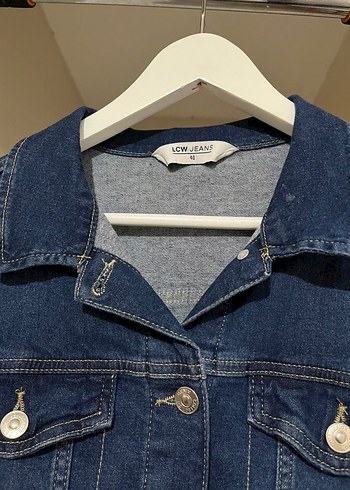 Mavi Düğmeli Kadın Denim Ceket - Görsel 2