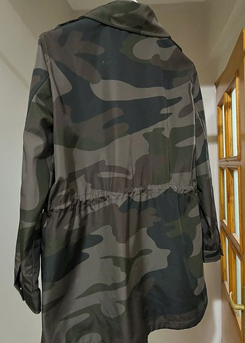 Kadın Kamuflaj Kemerli Midi Ceket - Görsel 3