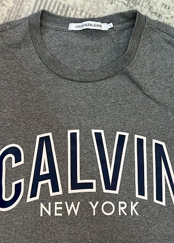 Calvin Klein Gri Tişört