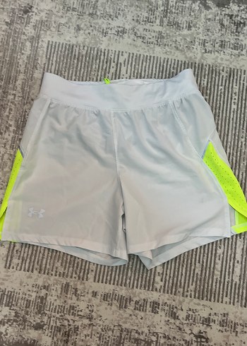 Under armour spor şortu
