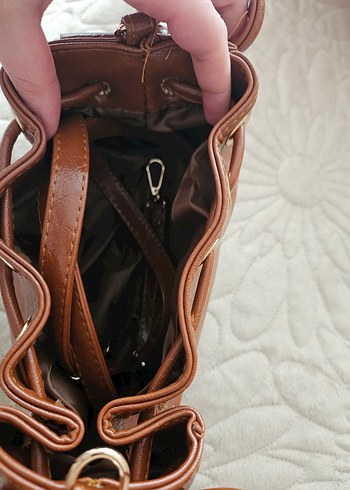 Kahverengi Parlak Deri Kadın Çanta - Görsel 2