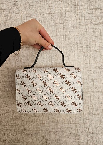 guess çanta - Görsel 2