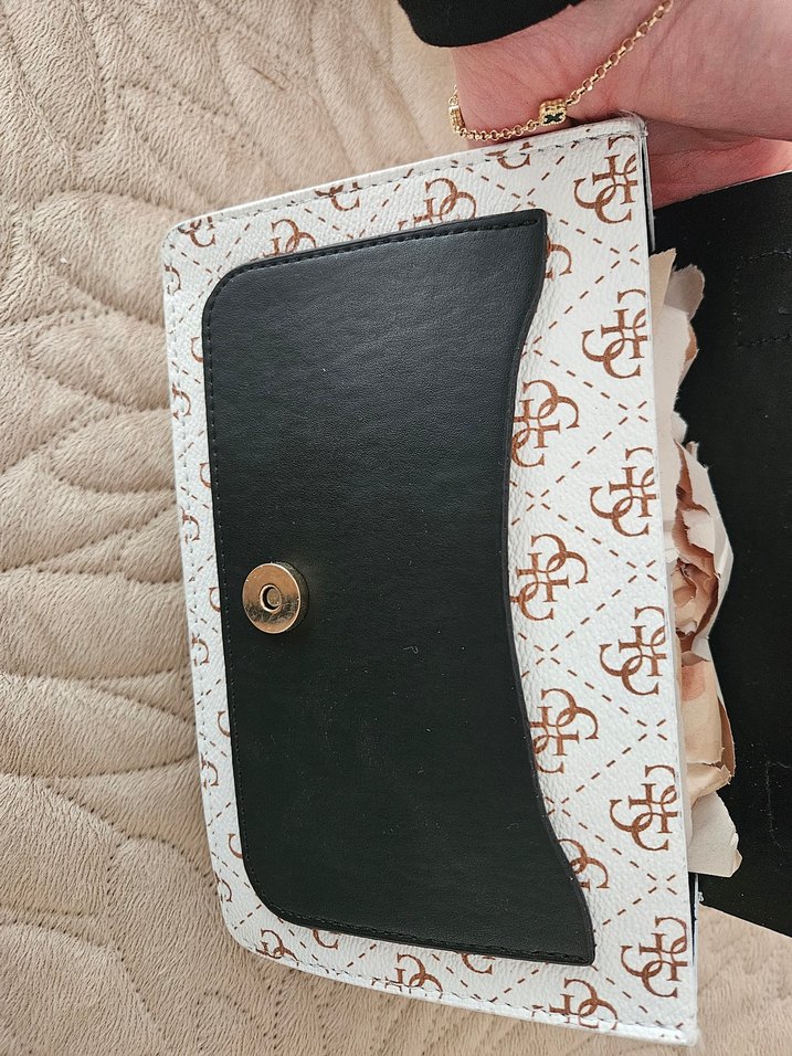 guess çanta - Görsel 3