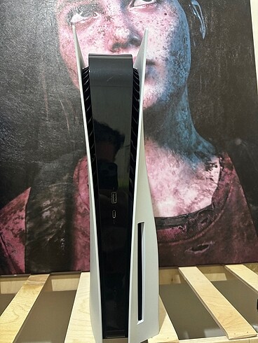Sony Playstation 5 825 GB Stand Kasa Cd?li Sürüm Kolsuz