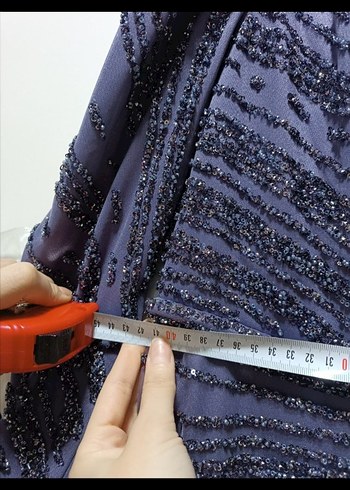 Uzun Kollu İşlemeli Mor Abiye Elbise - Görsel 6