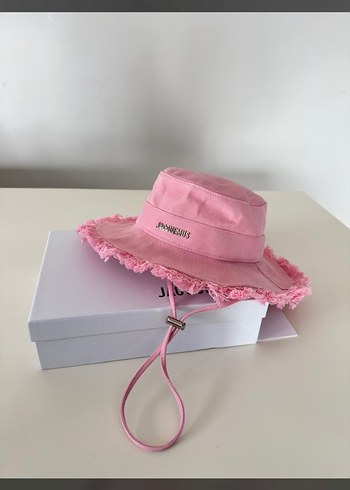 Beden pembe Renk Püsküllü Pembe Süet Kadın Şapka