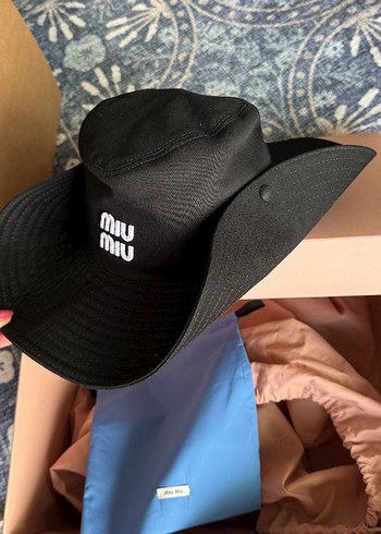  Beden kahverengi Renk MİU MİU SİYAH KOVBOY HAT