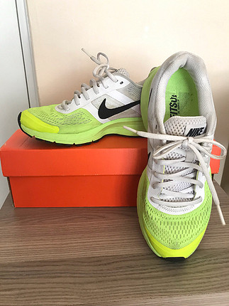 39 Beden beyaz Renk Nike spor ayakkabı