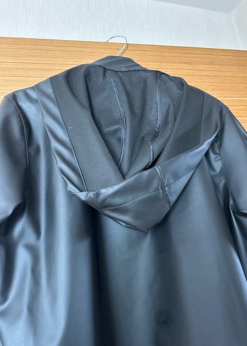 Siyah Uzun Kadın Yağmurluk - Görsel 5