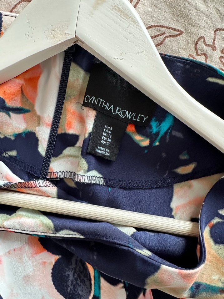 Marka çiçekli elbise - Görsel 4