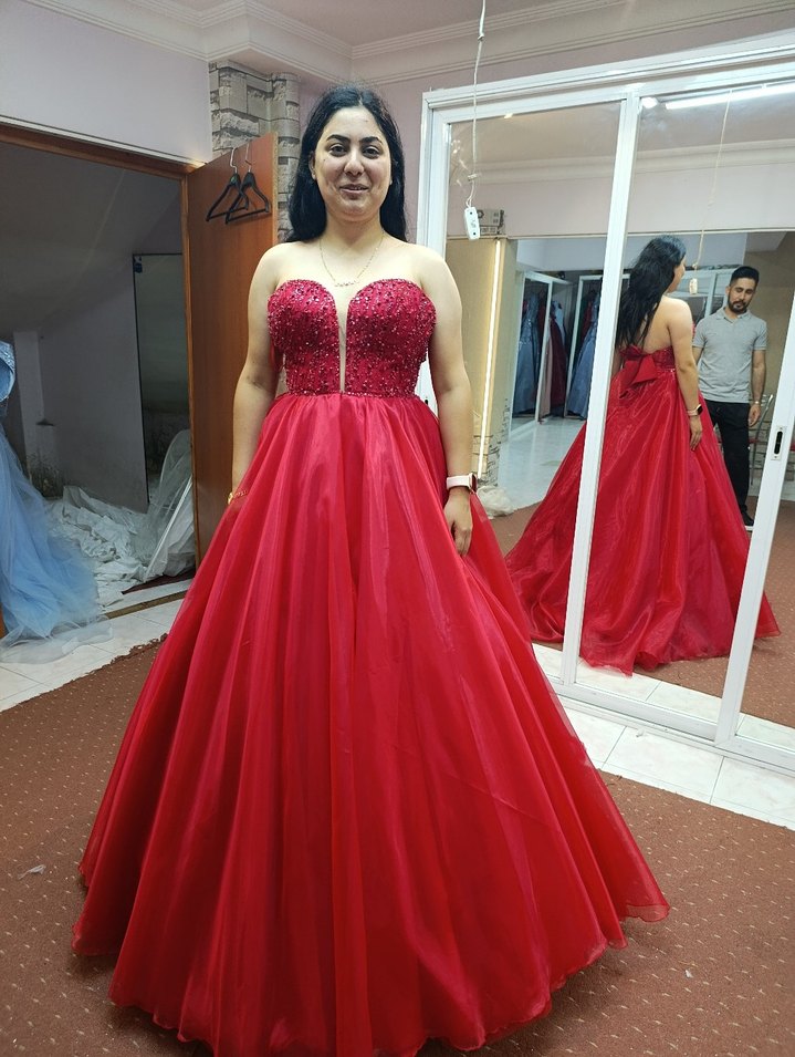 Kırmızı Boncuk İşlemeli Straplez kinalik - Görsel 5