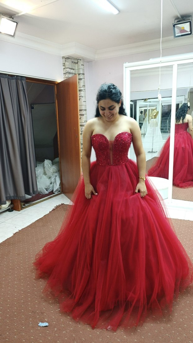 Kırmızı Boncuk İşlemeli Straplez kinalik - Görsel 3