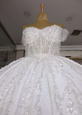 Parlak Beyaz Straplez Prenses Gelinlik - Görsel 2