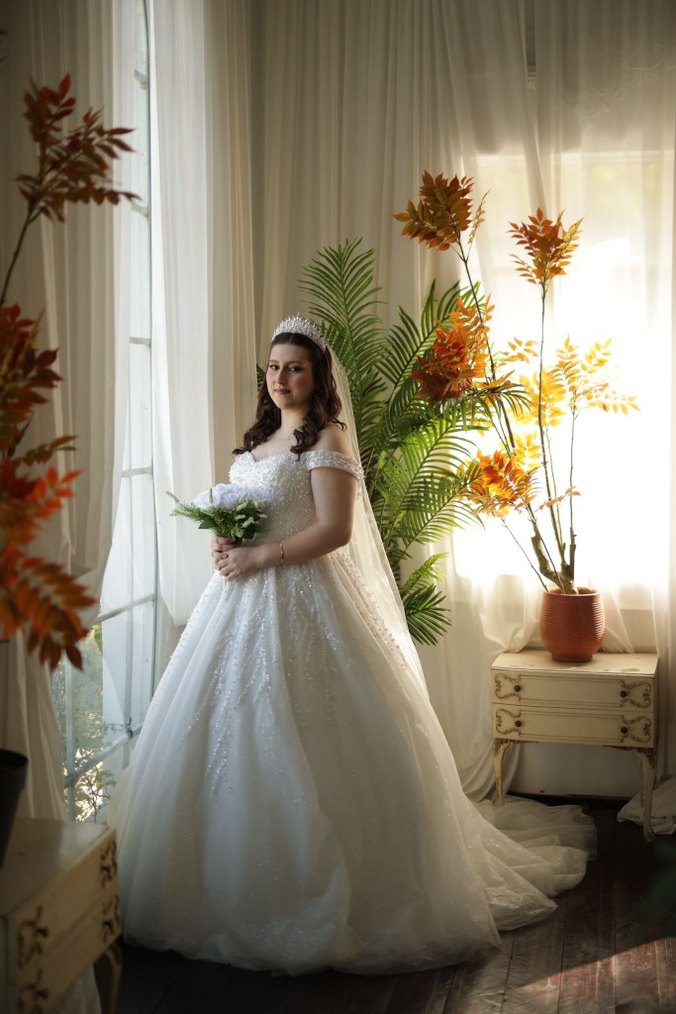 Prenses Kesim Straplez Beyaz Gelinlik - Görsel 4