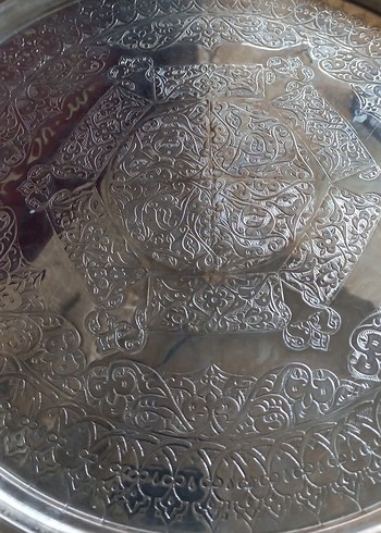 Maraştan Parlak Yuvarlak Tepsi - Görsel 3