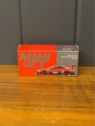 Mini GT Nissan Skyline R34 Super silhouette